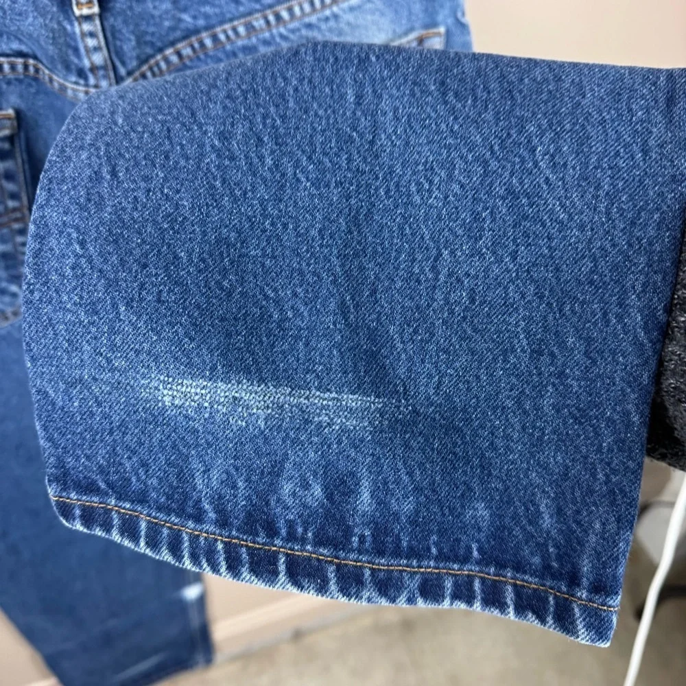 Levi's Y2K Vintage Relax Fit 505 Blue Jeans with Flaw 36X30
